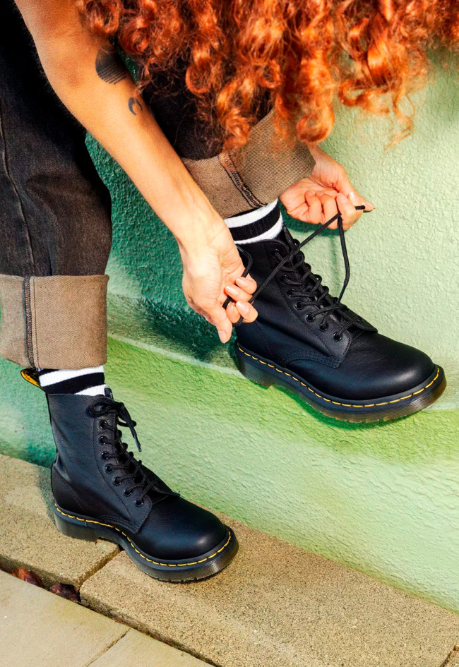 Dr martens barcelona tiendas best sale